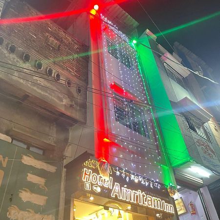 Hotel Amritam Inn ウッジャイン エクステリア 写真