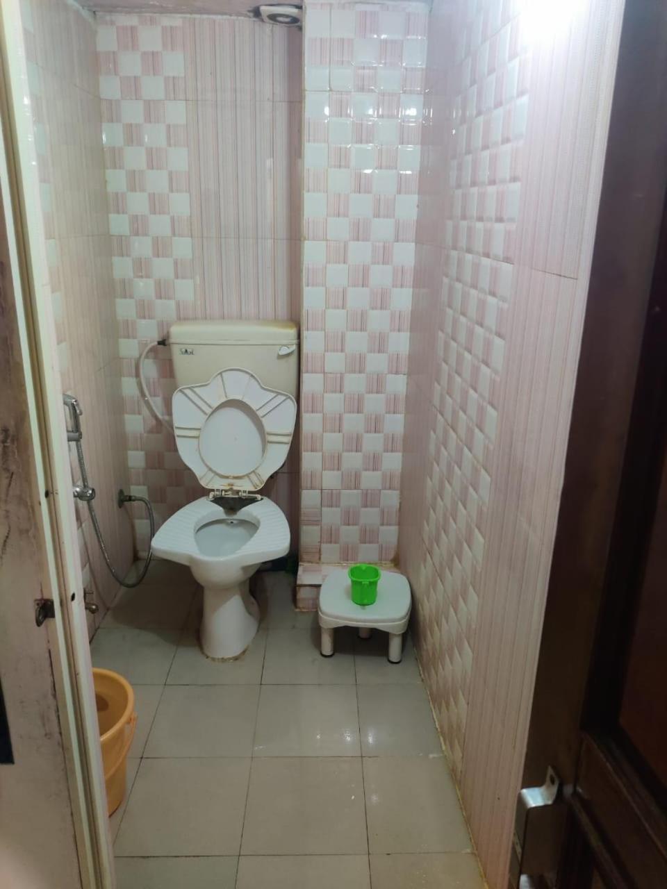 Hotel Amritam Inn ウッジャイン エクステリア 写真