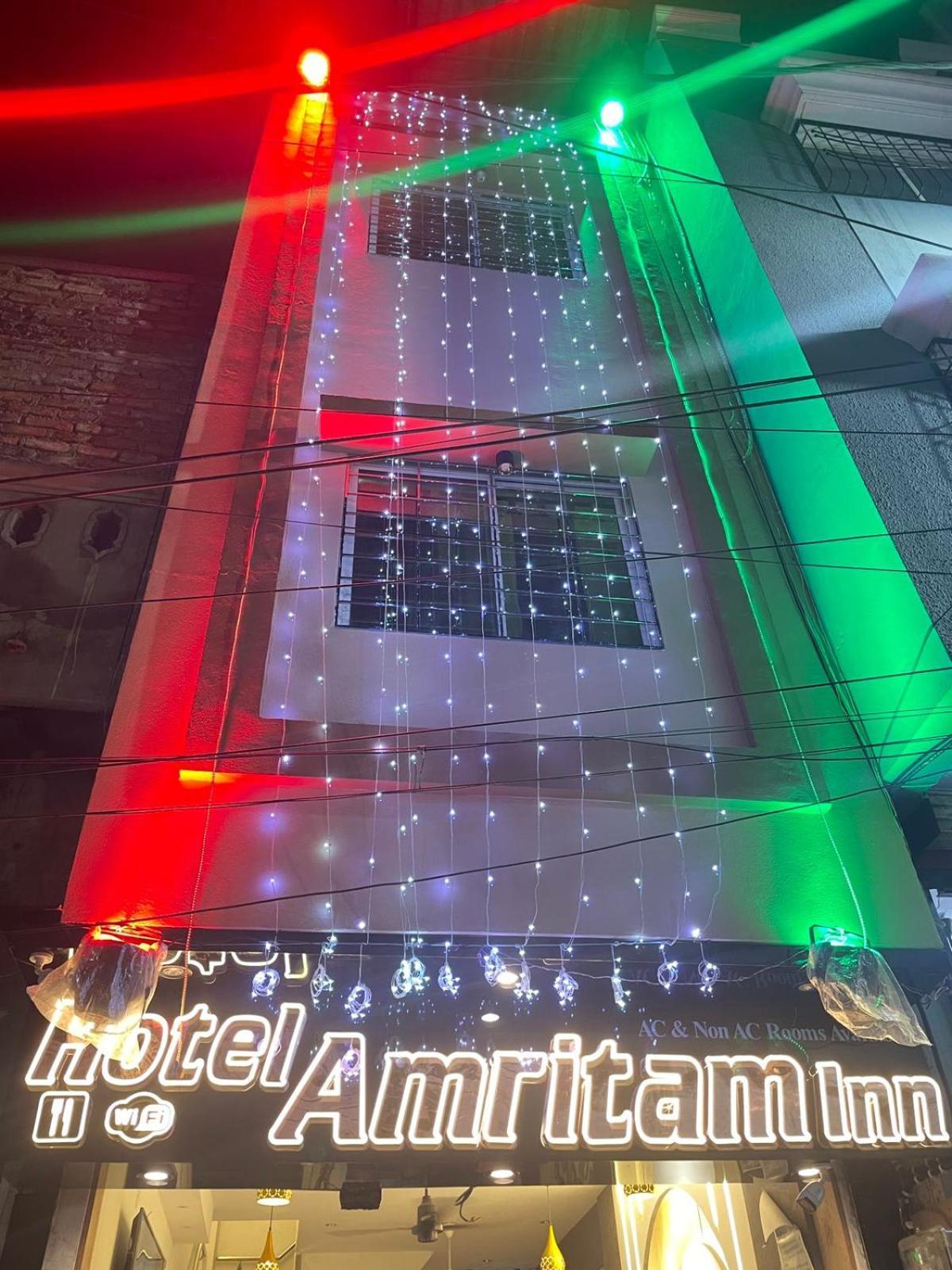 Hotel Amritam Inn ウッジャイン エクステリア 写真